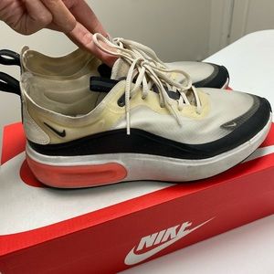 NIKE ❤️ Air Max DIA SE